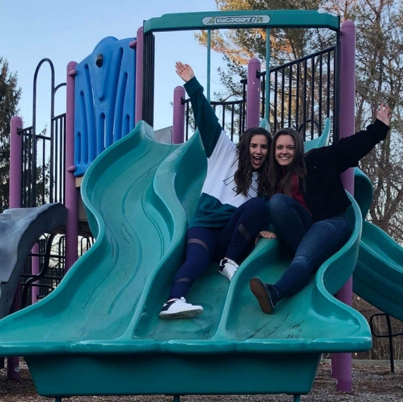 Meet your Posh Ambassador, Heidi - Picture 4 of 6